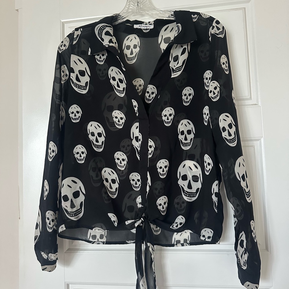Xtaren mesh skull blouse